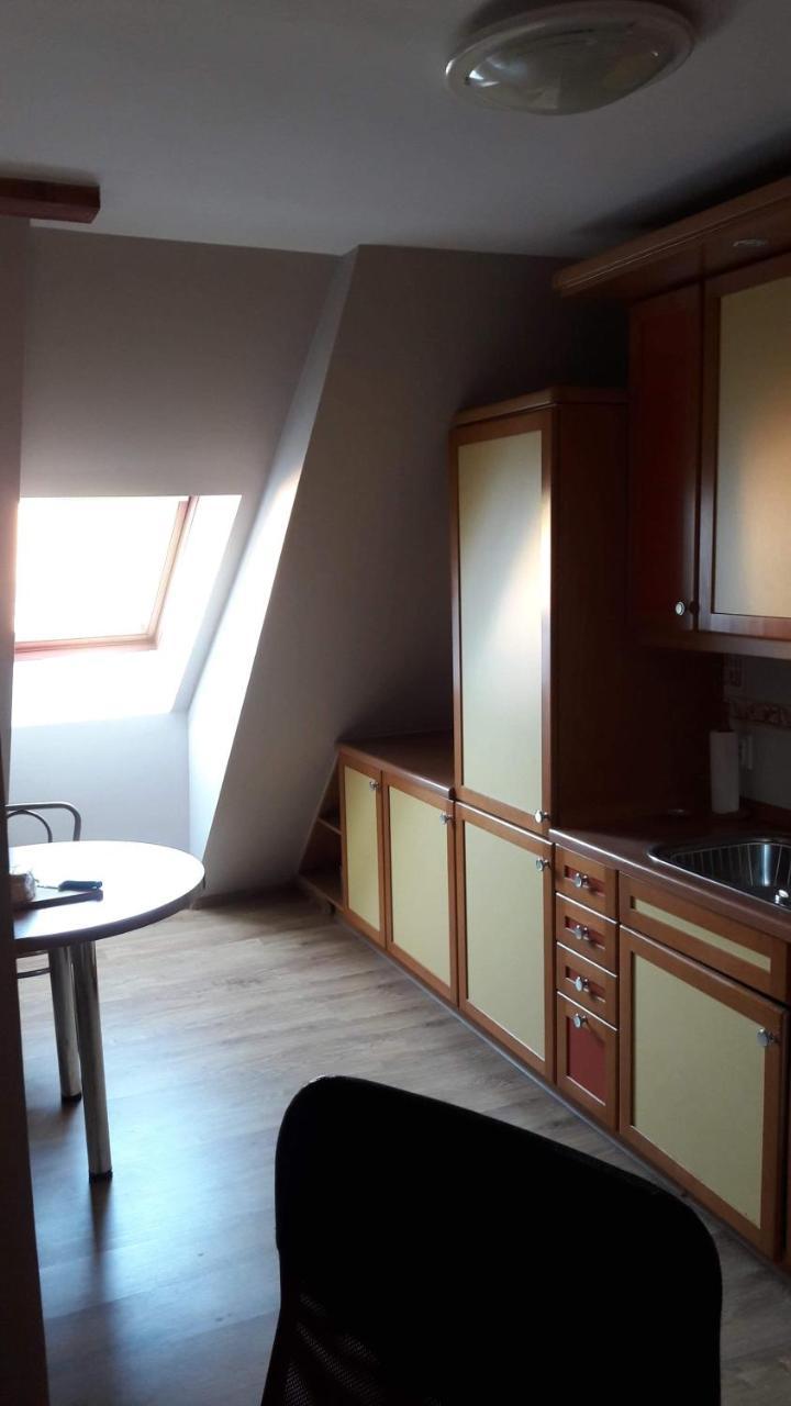 Bed and Breakfast Kamieniczka Нидзица Экстерьер фото
