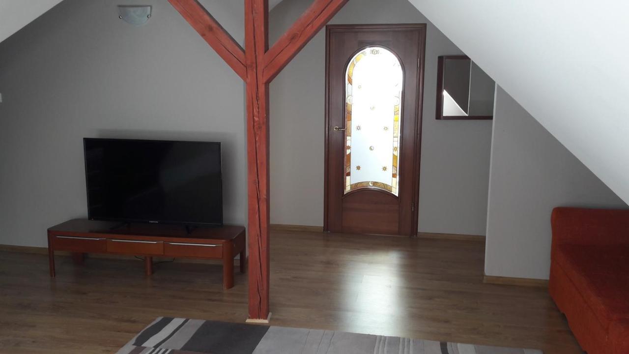 Bed and Breakfast Kamieniczka Нидзица Экстерьер фото